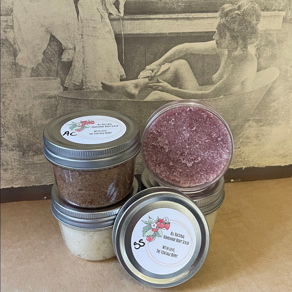 ☀️Summer Edition All Natural 4 oz. Body Scrub (Read Description)